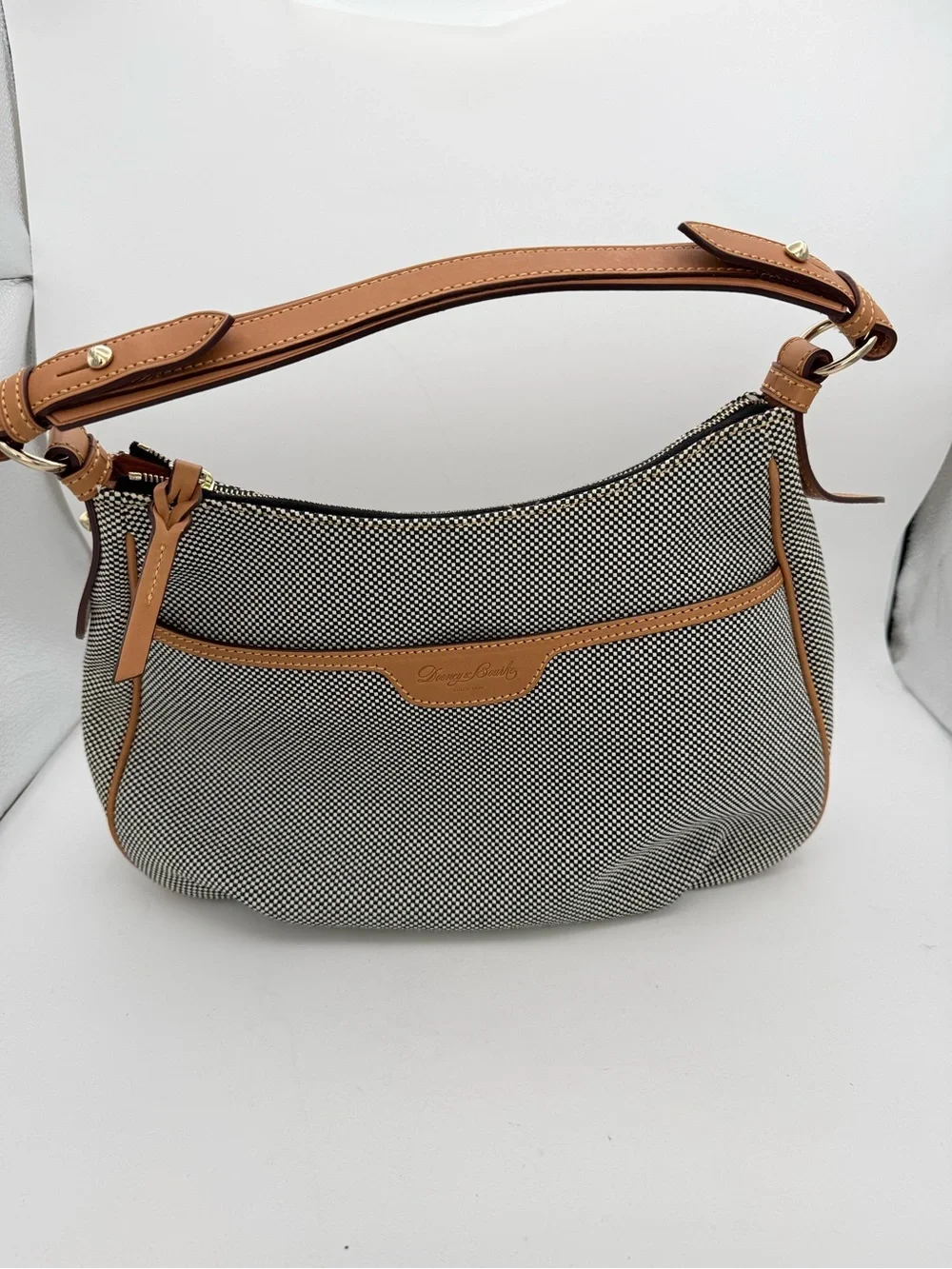 Dooney & Bourke women’s Birdseye East west Hobo shoulder bag fabric & leather - Picture 2 of 10